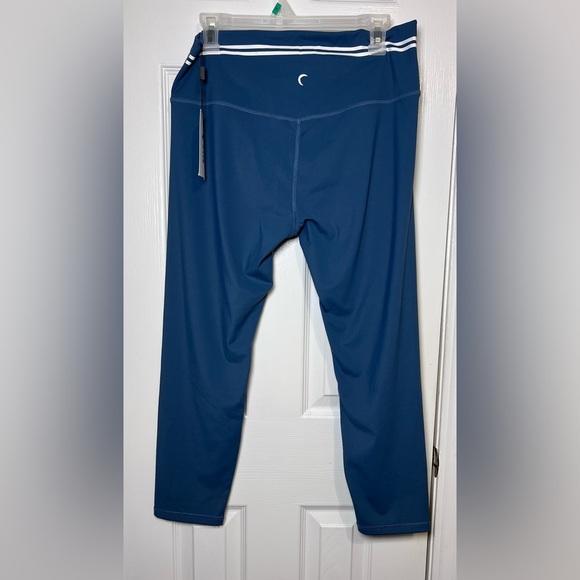 ZYIA *NWT* Women’s Slate Blue Stripe Luxe Size 20 leggings - Picture 2 of 6